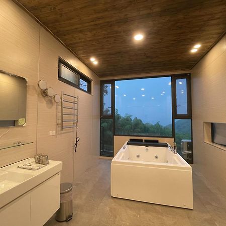 Shen Shan Lin Nai B&B จูซาน ภายนอก รูปภาพ